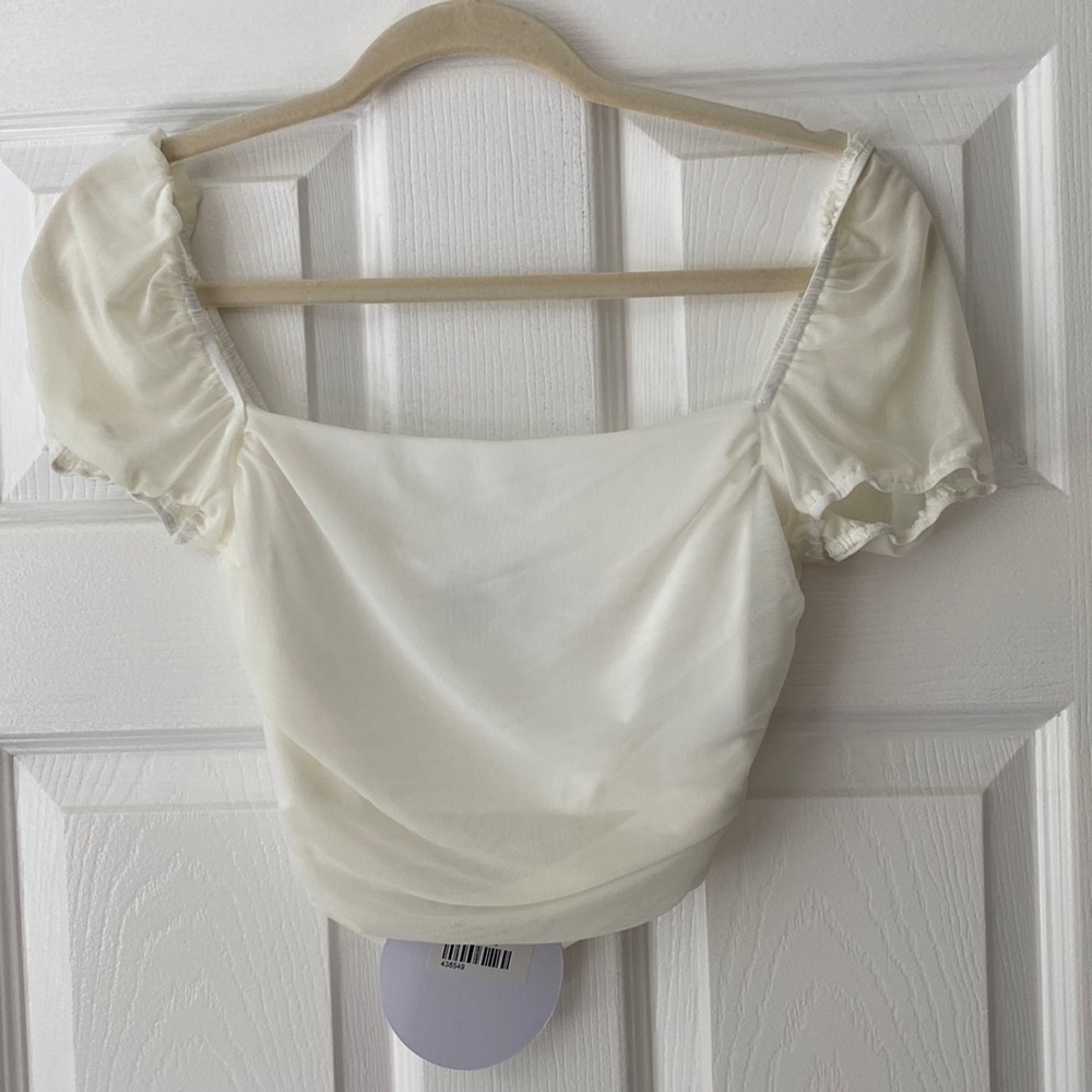 Princess Polly “city lights” white crop top NWT Size US6